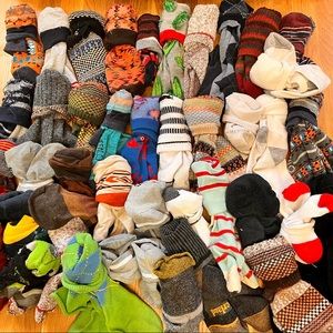 42 pairs of work socks